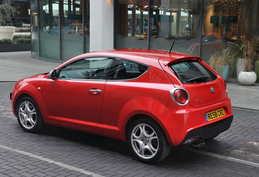  Alfa Romeo MiTo (955) 2009 года  (UK) (фото 7 из 47)